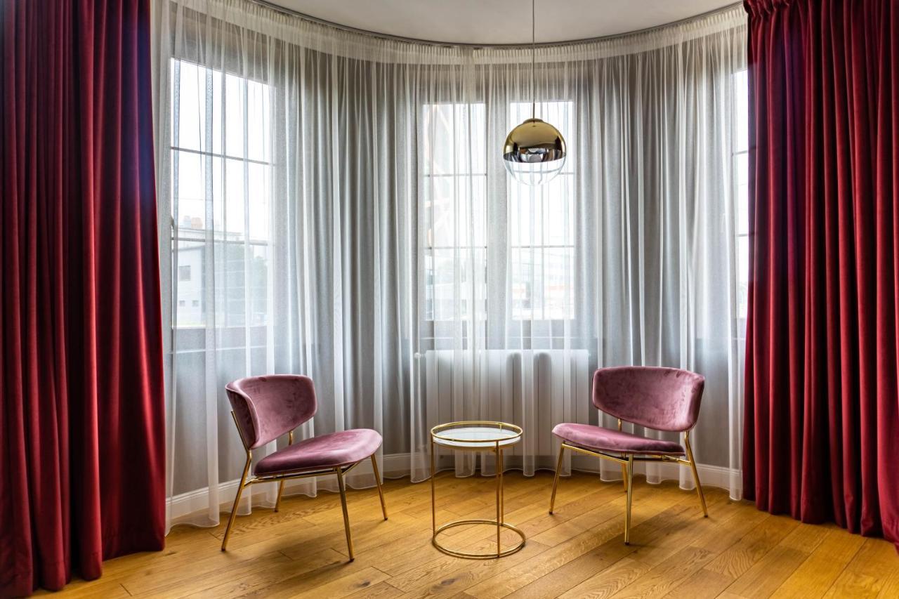 Rosso Aparthotel Michalovce Eksteriør billede
